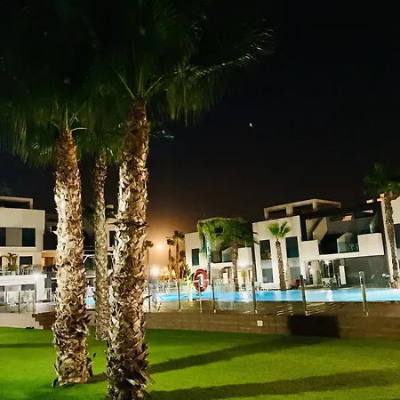 Casa Noyas Oasis Apartment *